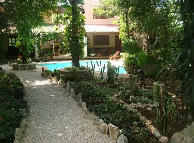 Casa Quetzal Hotel