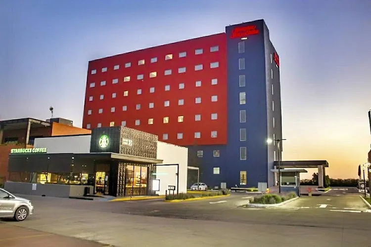 Hampton Inn & Suites by Hilton Salamanca Bajio