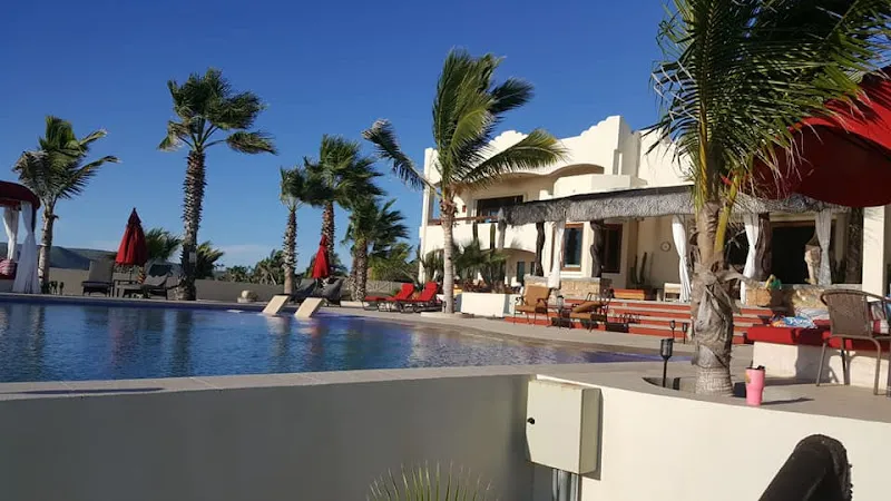 Casablanca Beachfront Villa in Pescadero