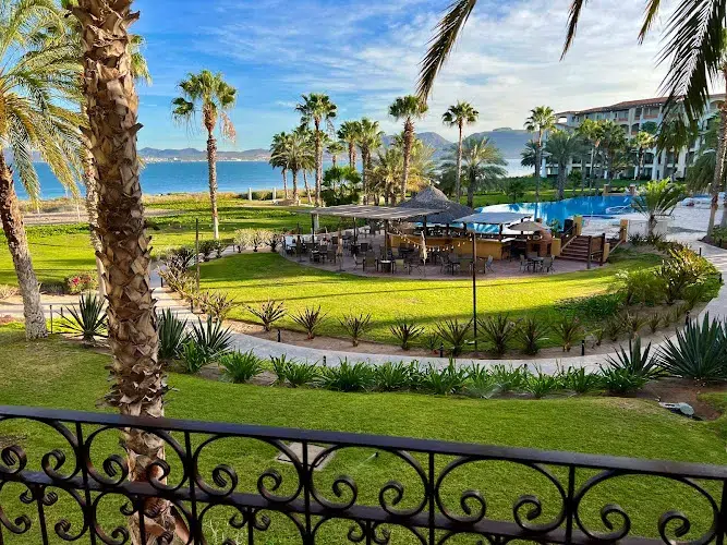 Paraiso del Mar Condominiums