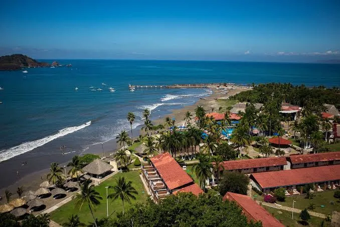 Qualton Club Ixtapa All Inclusive