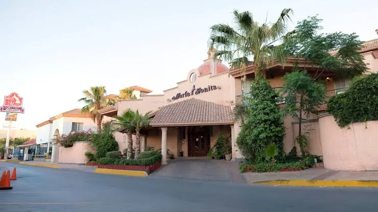 Business Hotel & Suites María Bonita